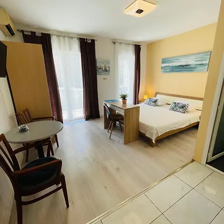 招待所 Apartmans And Madunic I 斯普利特