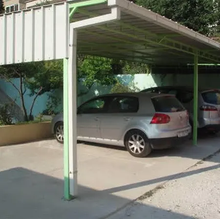 Apartmans And Madunic I 招待所