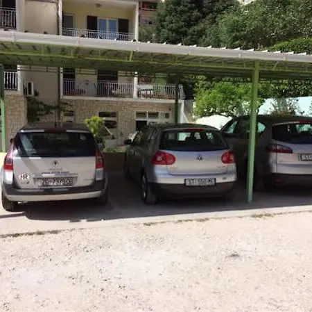 Apartmans And Madunic I 招待所 斯普利特