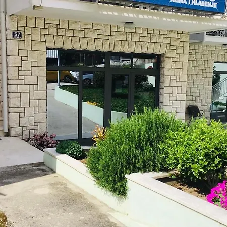 Guest house Apartmans And Madunic I Split
