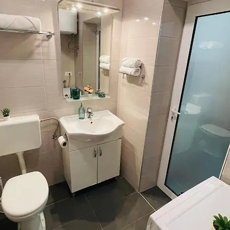 Apartmans And Madunic I Pensjonat 3*