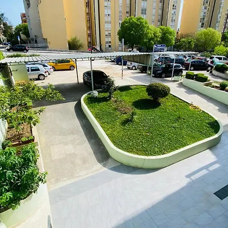 Apartmans And Madunic I Guest house