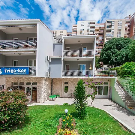 Guest house Apartmans And Madunic I Split