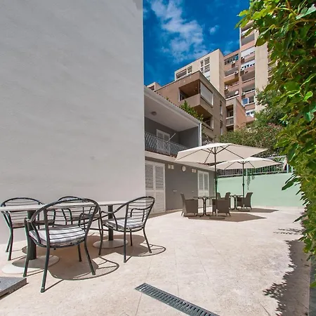 Apartmans And Madunic I Guest house 3*